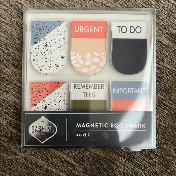 Dashing Fine Gifts Magnetic Bookmarks - Picture 2 of 5